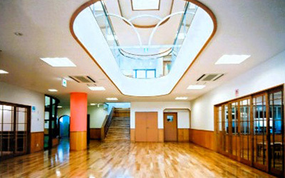 エントランスホール|園内紹介