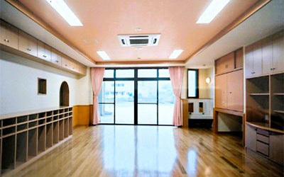 保育室|園内紹介