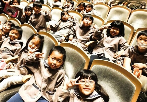 シルエット劇場観劇(5歳児)