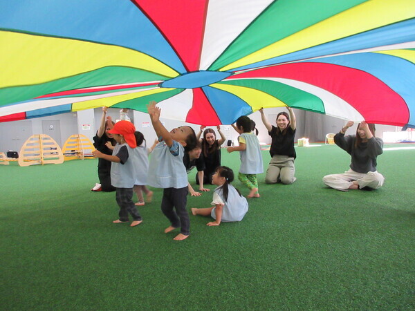 R7.10月 1・2歳児親子遠足(あめるんパーク)