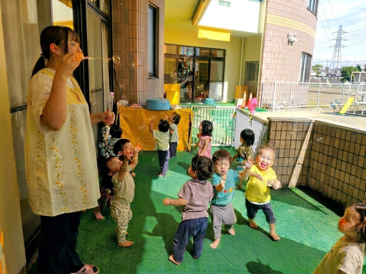 3歳未満児~ベランダあそび~